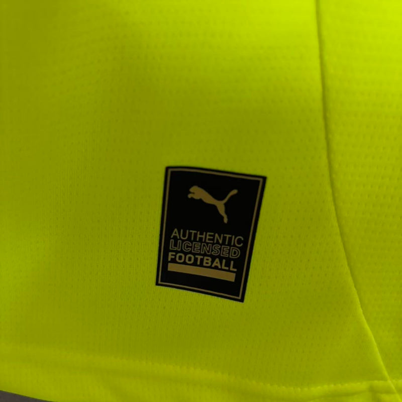 Camisa Borussia Dortmund Edição Especial 25/26 "Fluorescent Green" - Puma Torcedor Masculina