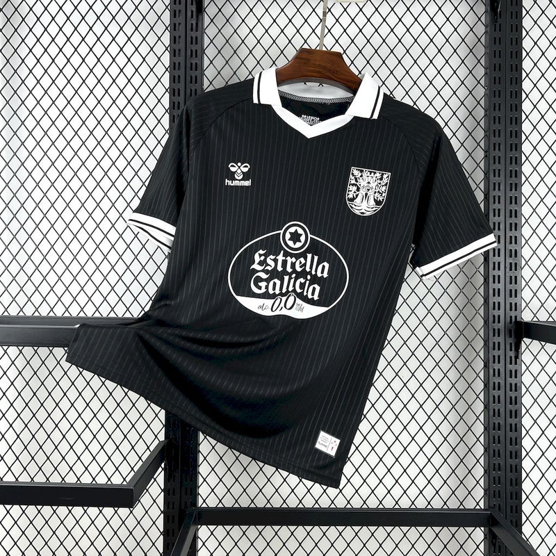 Camisa Celta de Vigo Edição Especial 25-26 "Oliveira dos Cem Anos" - Hummel Torcedor Masculina
